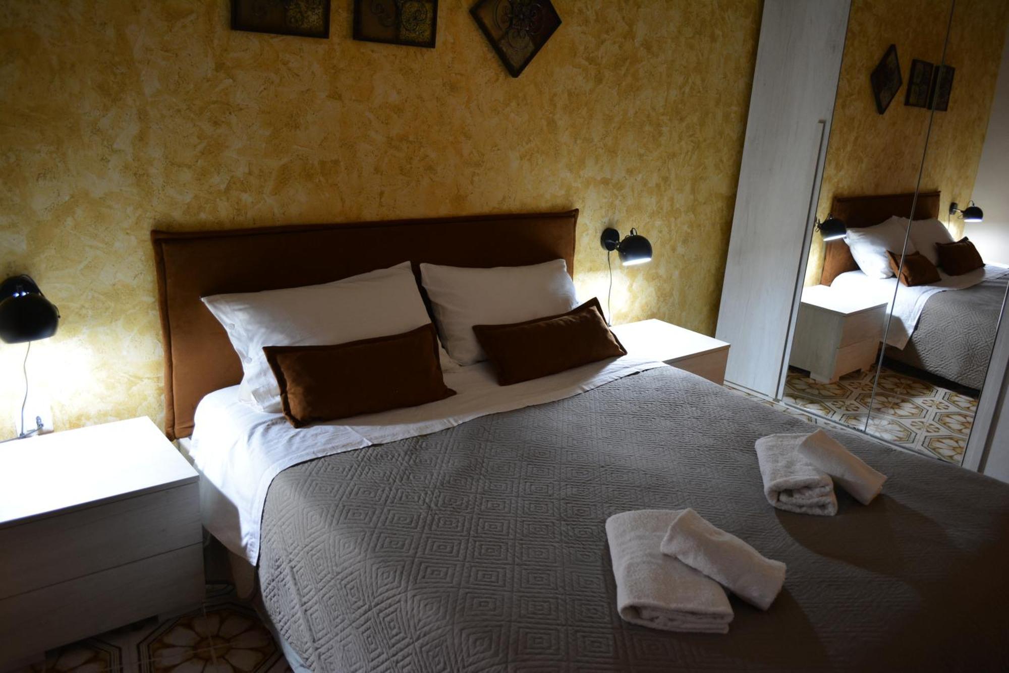 Mario'S House Bed & Breakfast Naples Exterior photo